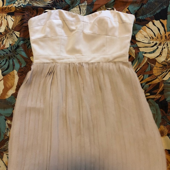 🔻BCBGMAXAZRIA Angel Chiffon Strapless Dress - Picture 2 of 5
